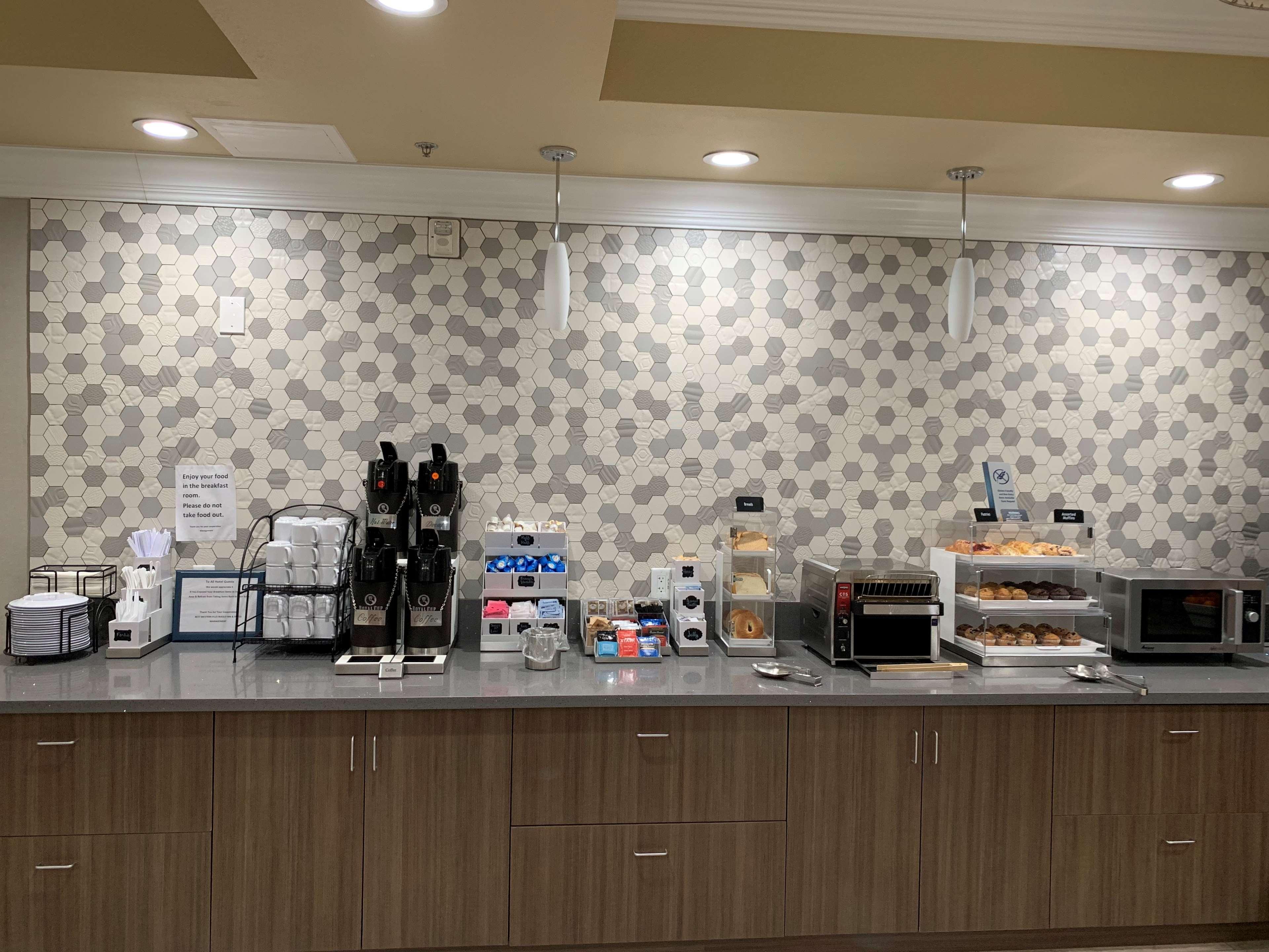 Best Western Plus Wasco Inn&Suites Exterior foto