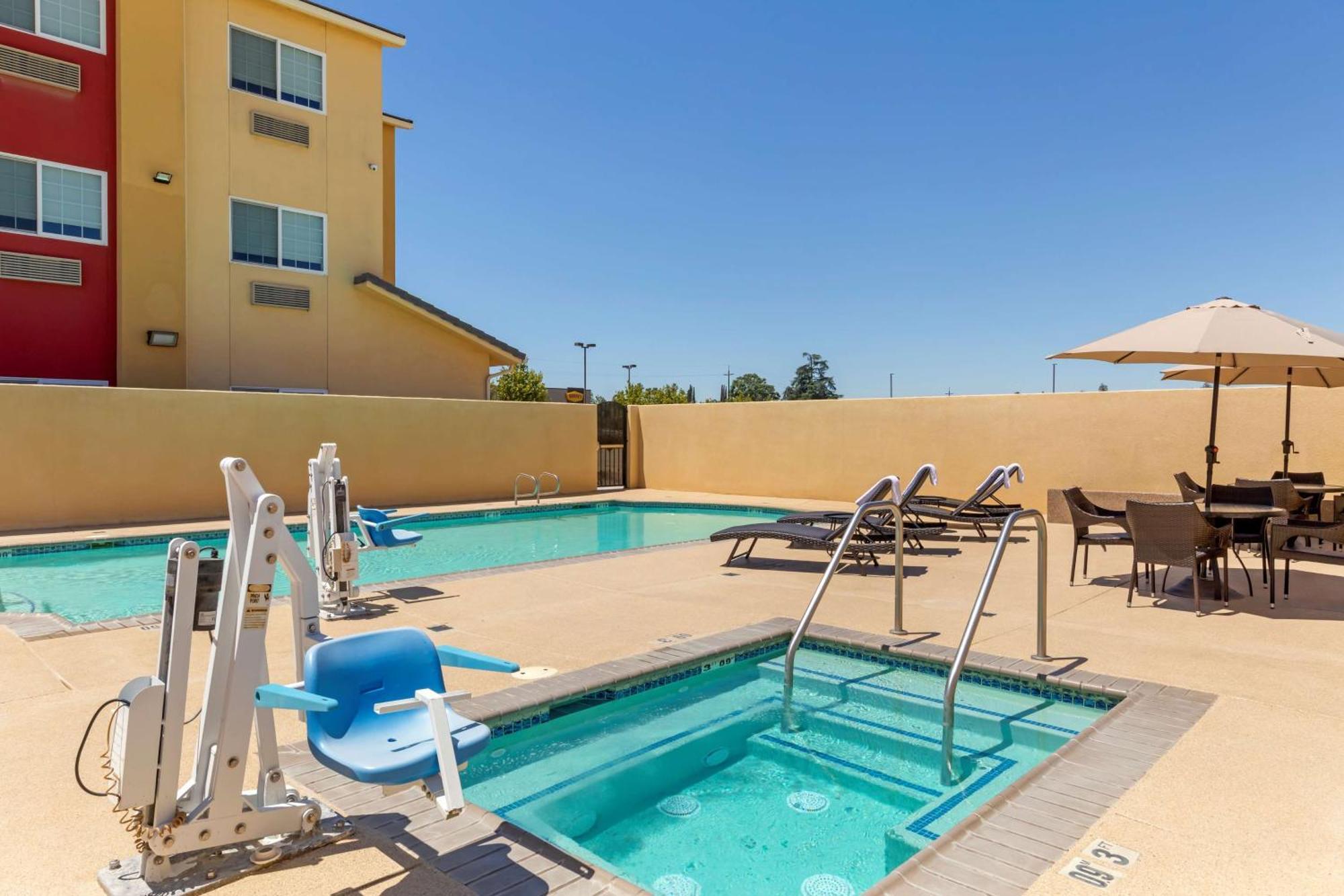 Best Western Plus Wasco Inn&Suites Exterior foto